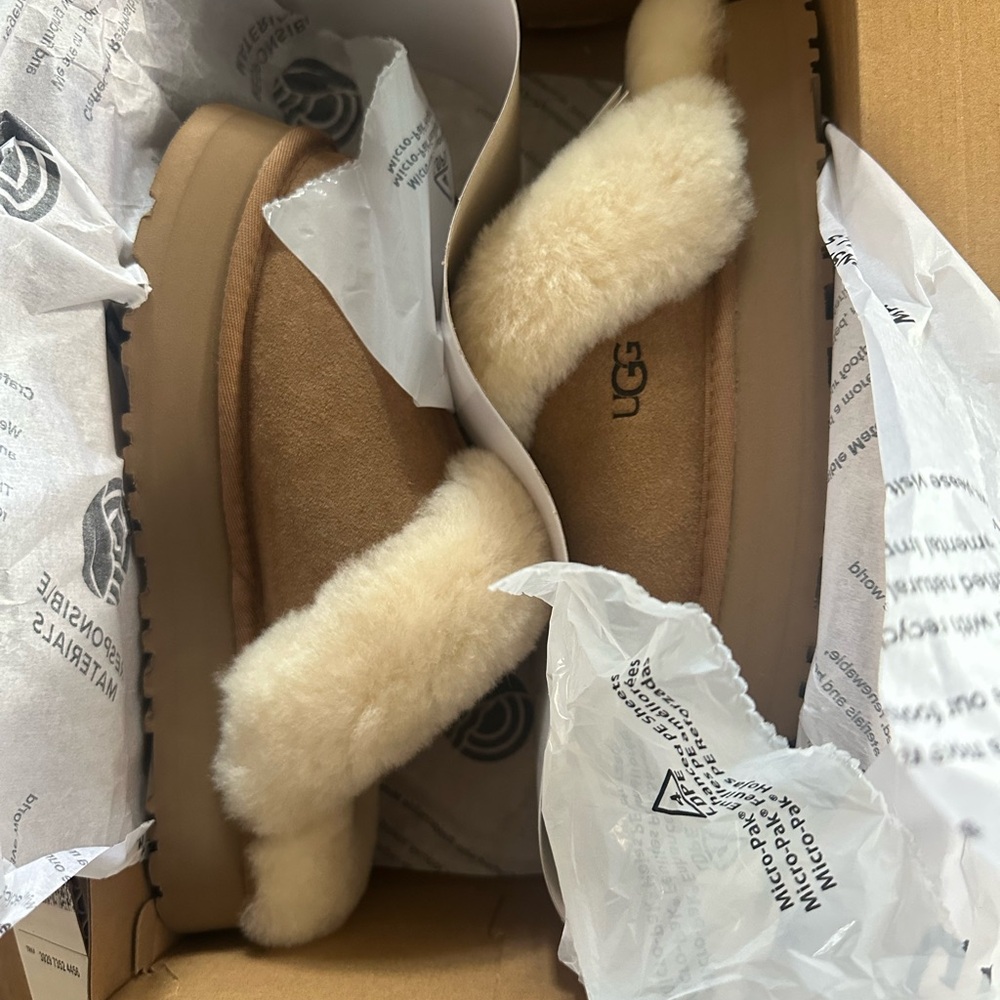 UGG Tan Slippers with Suede Finish Disquette Style